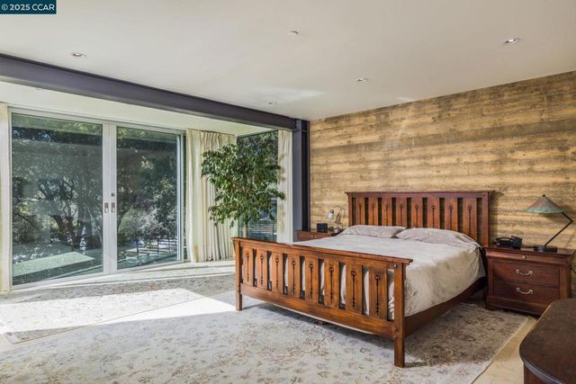 2 2 Crane Ct, Orinda, CA 94563