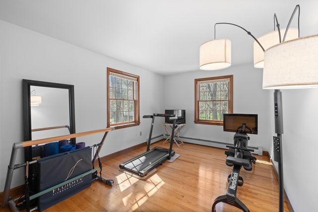 60 Cambridge Rd, Hampstead, NH 03841
