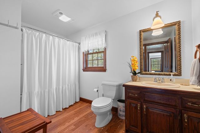 60 Cambridge Rd, Hampstead, NH 03841