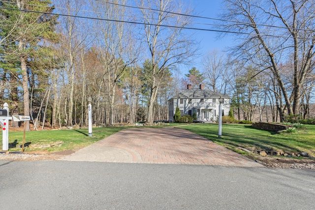 60 Cambridge Rd, Hampstead, NH 03841
