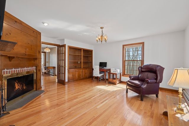 60 Cambridge Rd, Hampstead, NH 03841
