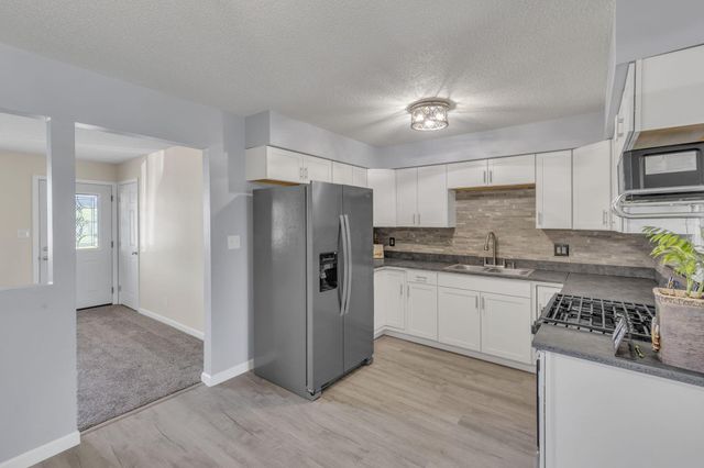 5194 Hacket Drive, Columbus, OH 43232