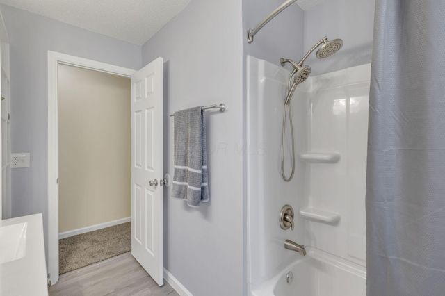 5194 Hacket Drive, Columbus, OH 43232