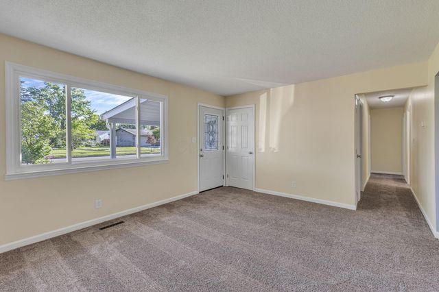 5194 Hacket Drive, Columbus, OH 43232
