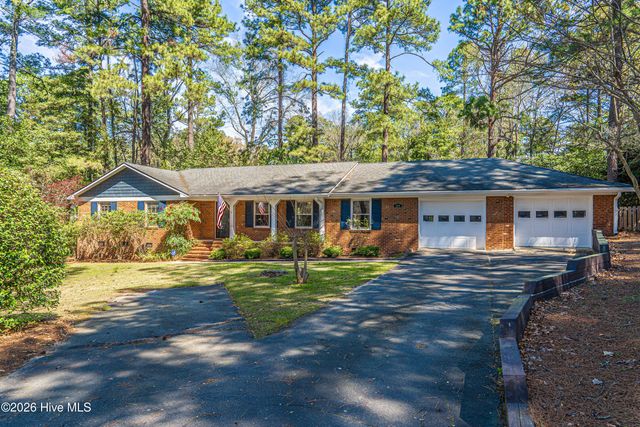 204 Haldane Drive, Southern Pines, NC 28387