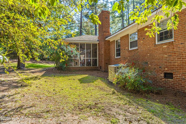 204 Haldane Drive, Southern Pines, NC 28387