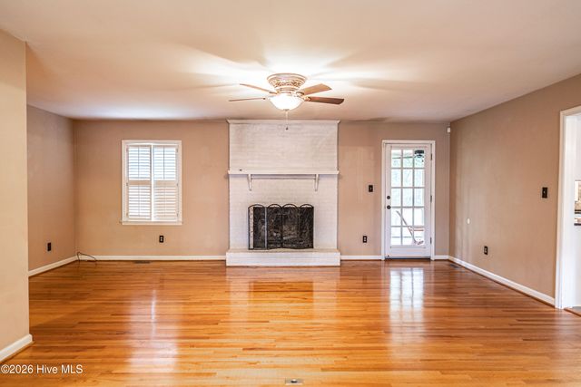 204 Haldane Drive, Southern Pines, NC 28387