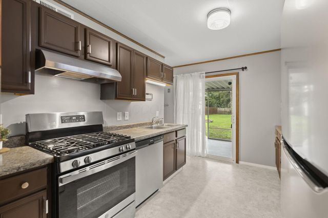 715 E Cooke Road, Columbus, OH 43214