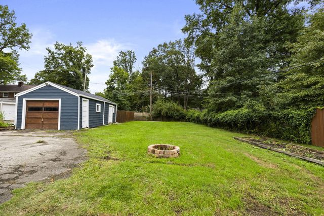 715 E Cooke Road, Columbus, OH 43214