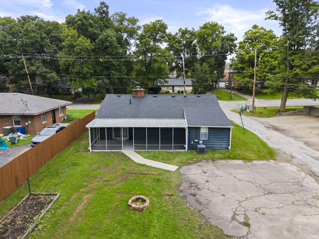 715 E Cooke Road, Columbus, OH 43214