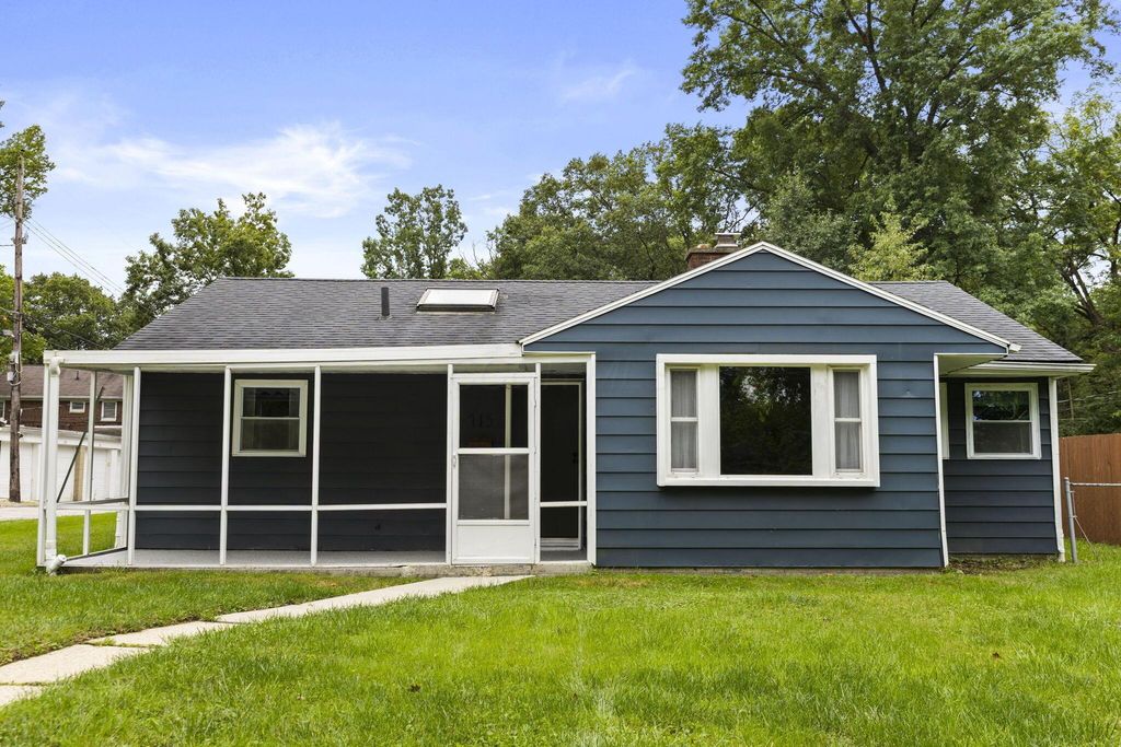 715 E Cooke Road, Columbus, OH 43214
