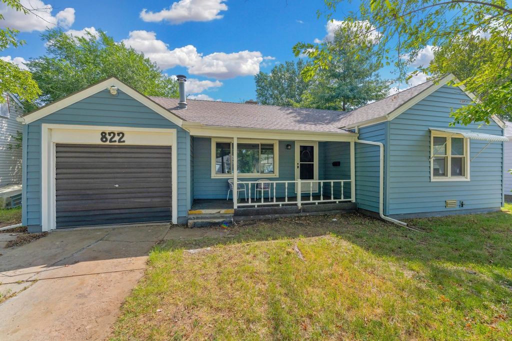 822 S Edgemoor St, Wichita, KS 67218