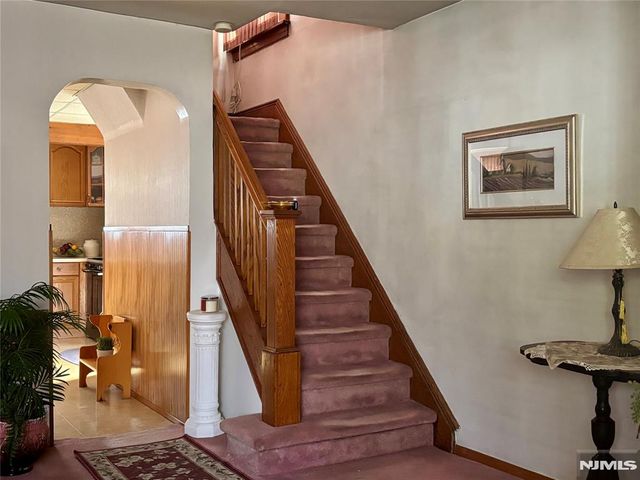 528 Terrace Avenue, Hasbrouck Heights, NJ 07604