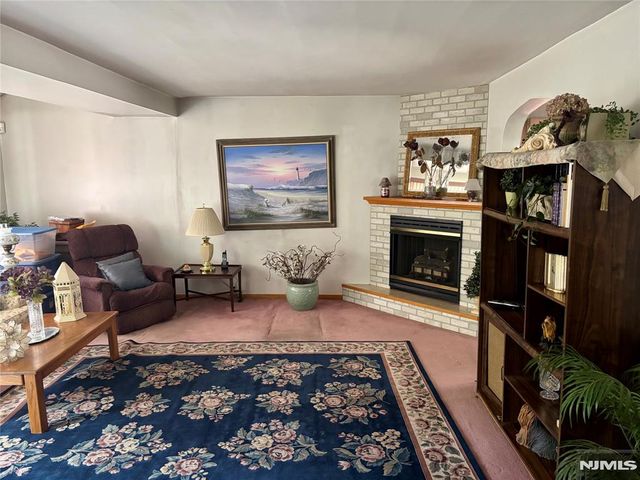 528 Terrace Avenue, Hasbrouck Heights, NJ 07604