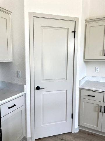 S54W25487 Pebble Brook COURT, Waukesha, WI 53189