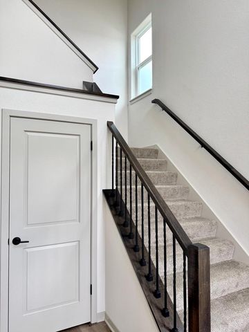 S54W25487 Pebble Brook COURT, Waukesha, WI 53189