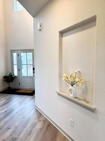 S54W25487 Pebble Brook COURT, Waukesha, WI 53189