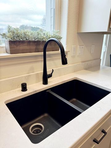 S54W25487 Pebble Brook COURT, Waukesha, WI 53189