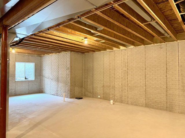 S54W25487 Pebble Brook COURT, Waukesha, WI 53189