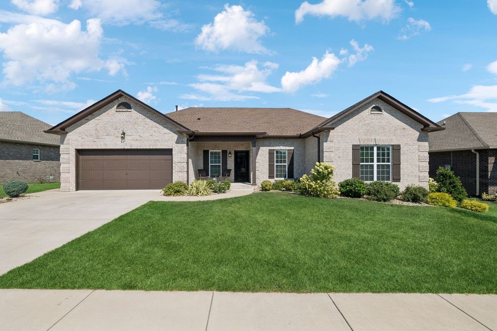 579 Dottie Dr, Gallatin, TN 37066