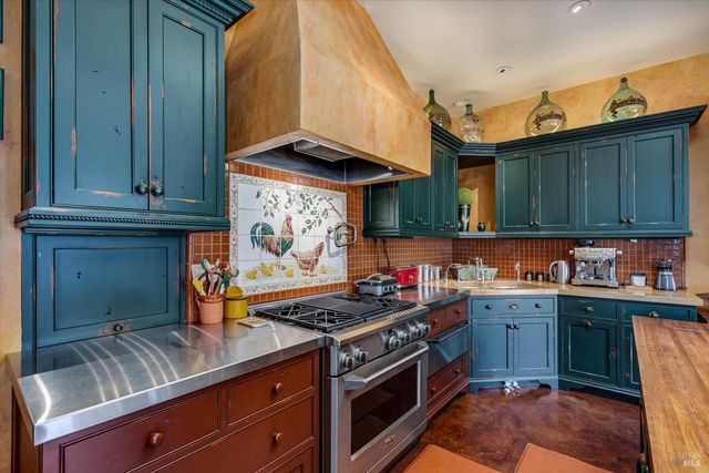 5975 Silverado Trl, Napa, CA 94558