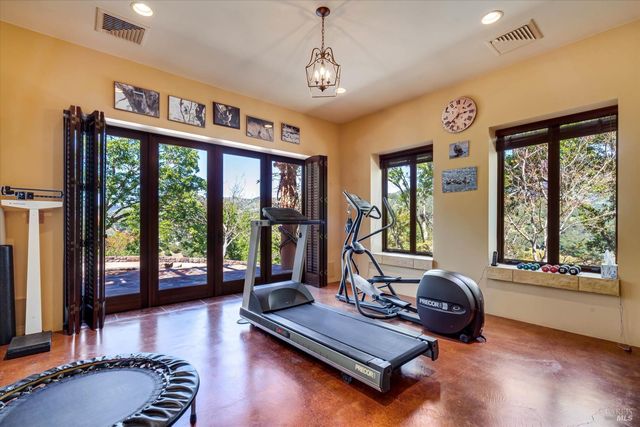 5975 Silverado Trl, Napa, CA 94558