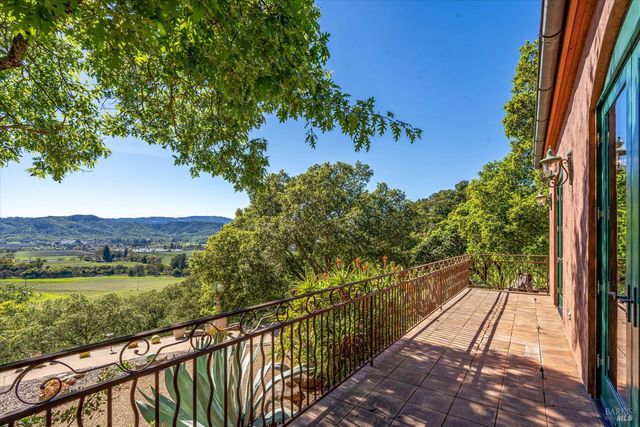 5975 Silverado Trl, Napa, CA 94558