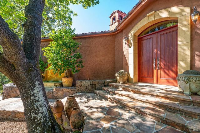 5975 Silverado Trl, Napa, CA 94558