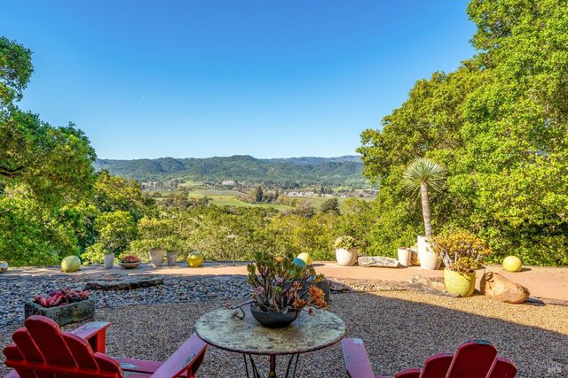 5975 Silverado Trl, Napa, CA 94558