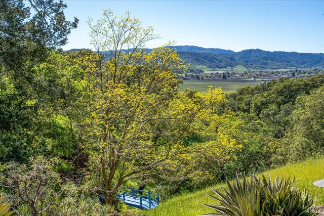 5975 Silverado Trl, Napa, CA 94558