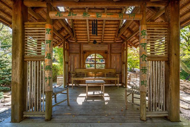 5975 Silverado Trl, Napa, CA 94558