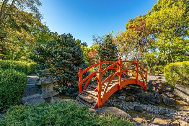 5975 Silverado Trl, Napa, CA 94558