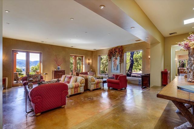 5975 Silverado Trl, Napa, CA 94558