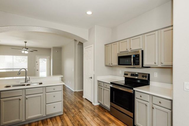 26 N 126th Avenue, Avondale, AZ 85323