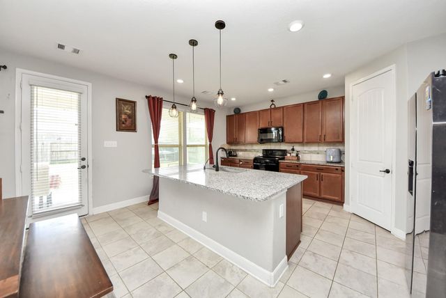 3705 Banbury Lane, Pearland, TX 77584