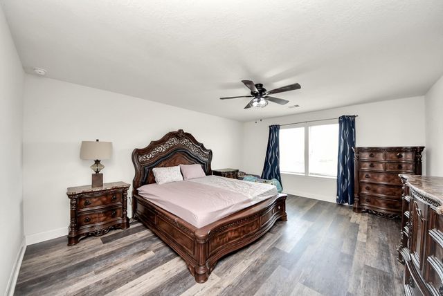 3705 Banbury Lane, Pearland, TX 77584