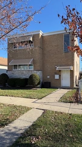 1207 N 20th Avenue, Melrose Park, IL 60160