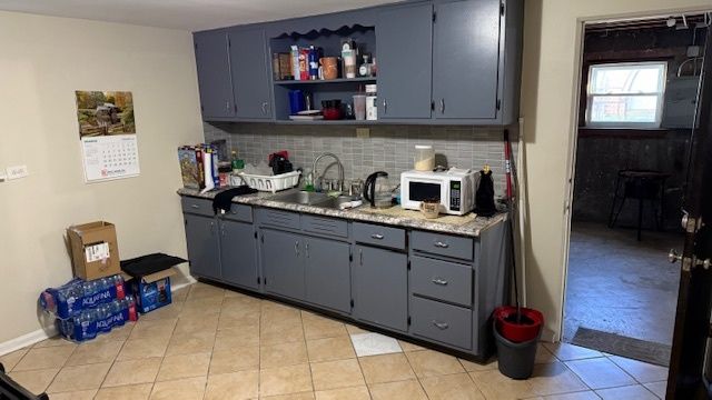 1207 N 20th Avenue, Melrose Park, IL 60160