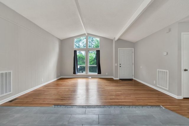6568 Barnie Fay Lane, Chattanooga, TN 37421