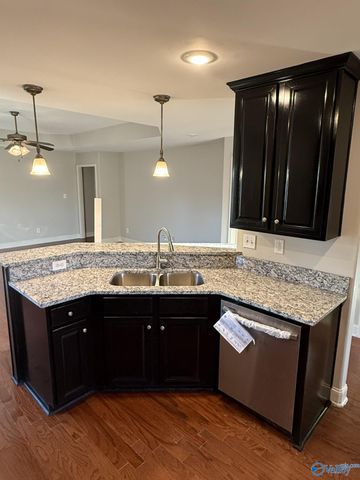 442 Wade Road SE, Huntsville, AL 35763