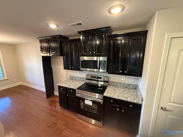 442 Wade Road SE, Huntsville, AL 35763