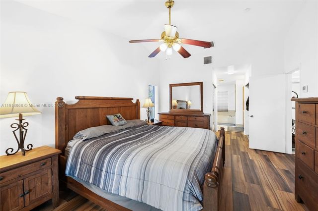 4201 SW 78th Dr, Davie, FL 33328