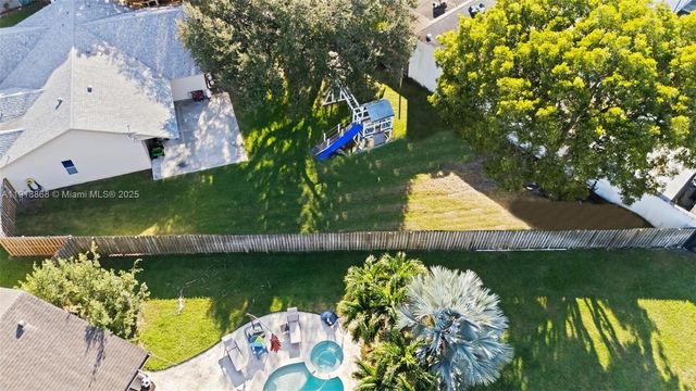 4201 SW 78th Dr, Davie, FL 33328