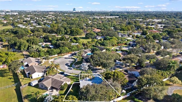 4201 SW 78th Dr, Davie, FL 33328