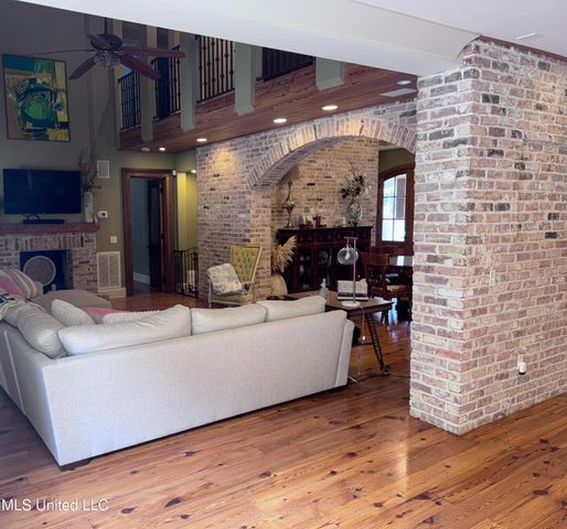 236 Sawbridge Drive, Ridgeland, MS 39157