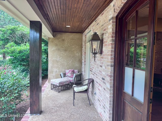 236 Sawbridge Drive, Ridgeland, MS 39157