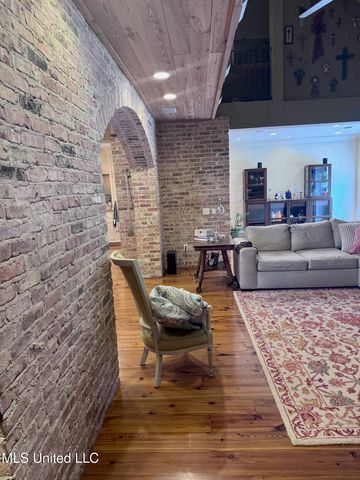 236 Sawbridge Drive, Ridgeland, MS 39157