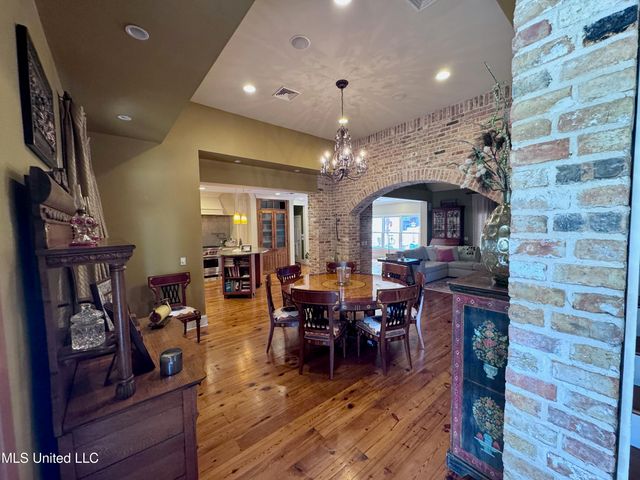 236 Sawbridge Drive, Ridgeland, MS 39157