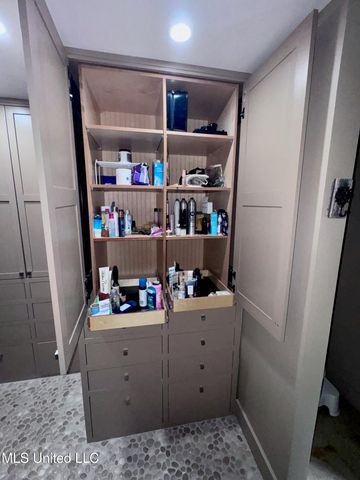 236 Sawbridge Drive, Ridgeland, MS 39157