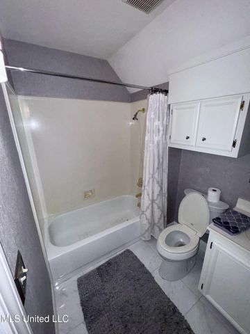 236 Sawbridge Drive, Ridgeland, MS 39157